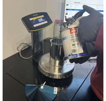 Selecting and mixing varnish